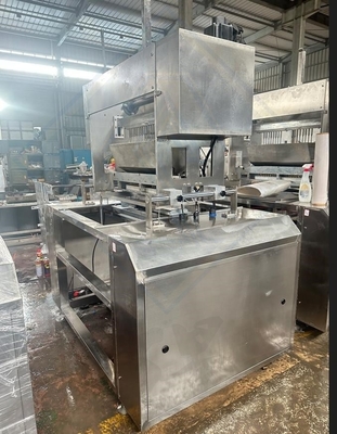 Einzahlung einer automatischen Süßigkeitsmaschine für die Produktion von Jelly Lollipop Gummy Candy