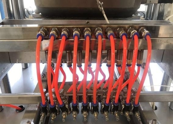 Gel-Fudge-Produktionslinie mit halbautomatischem Servo-Gießen und Pigment-Rohstoff